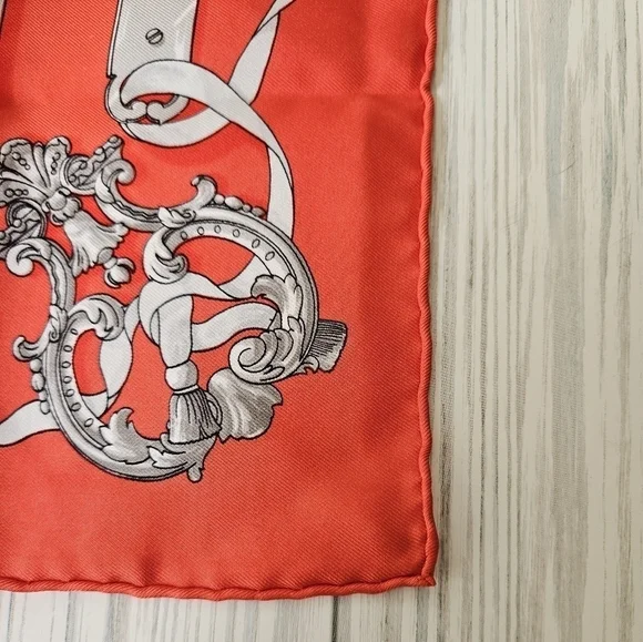 Hermès Ferronnerie Petit Carre 45 Scarf in Red and Gray